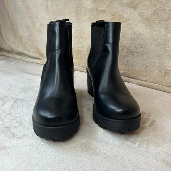 Soda Black Ankle Booties with Chunky Sole - Picture 2 of 10